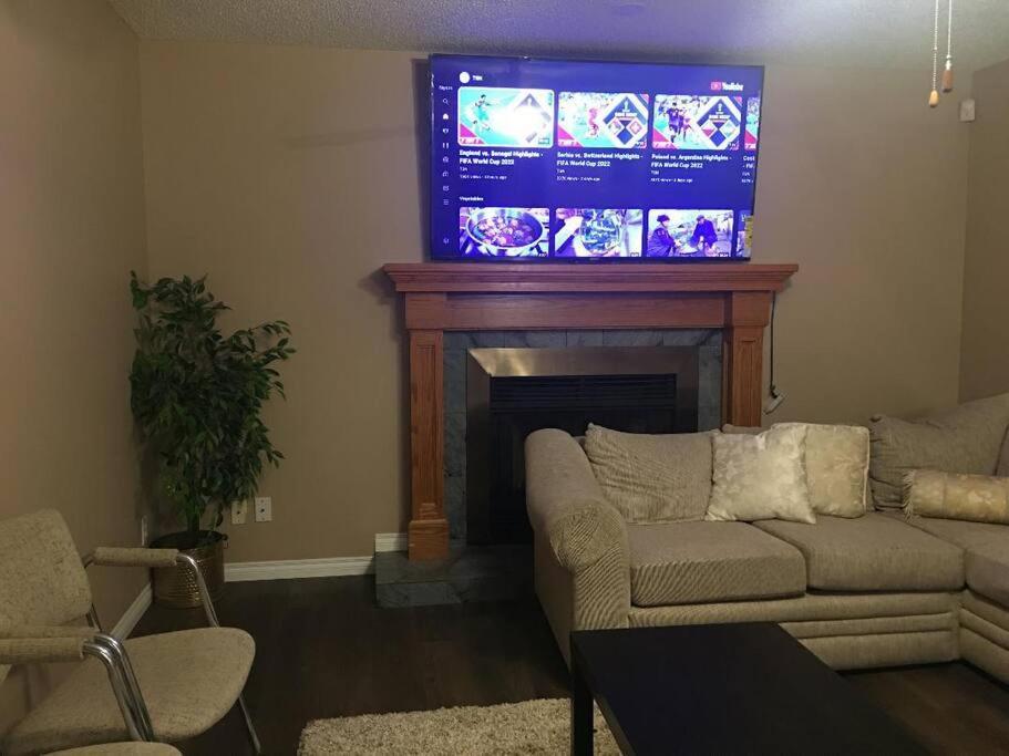 Renovated 4 Bedrooms 20 Sleeps Shopping Mall